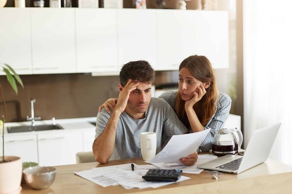 Comment identifier efficacement un numéro inconnu avec l'annuaire inversé ?